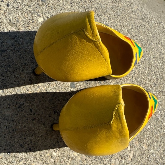 Arnold Churgin Size 9 vintage Yellow and Blue Geometric Pattern Heels GUC - Picture 7 of 10